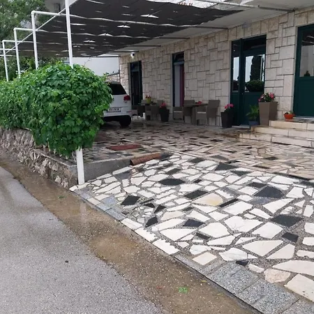 公寓 Sobe Kraft 2 Živogošće